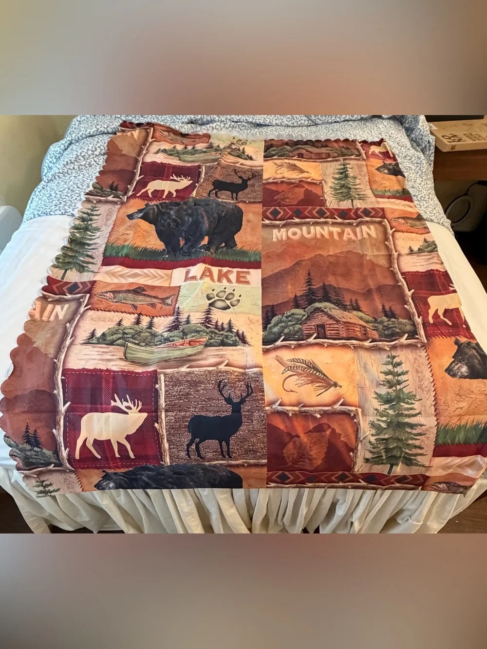 Rustic Lodge Wildlife Tablecloth 60x86 Bear Moose Cabin Scalloped Edge